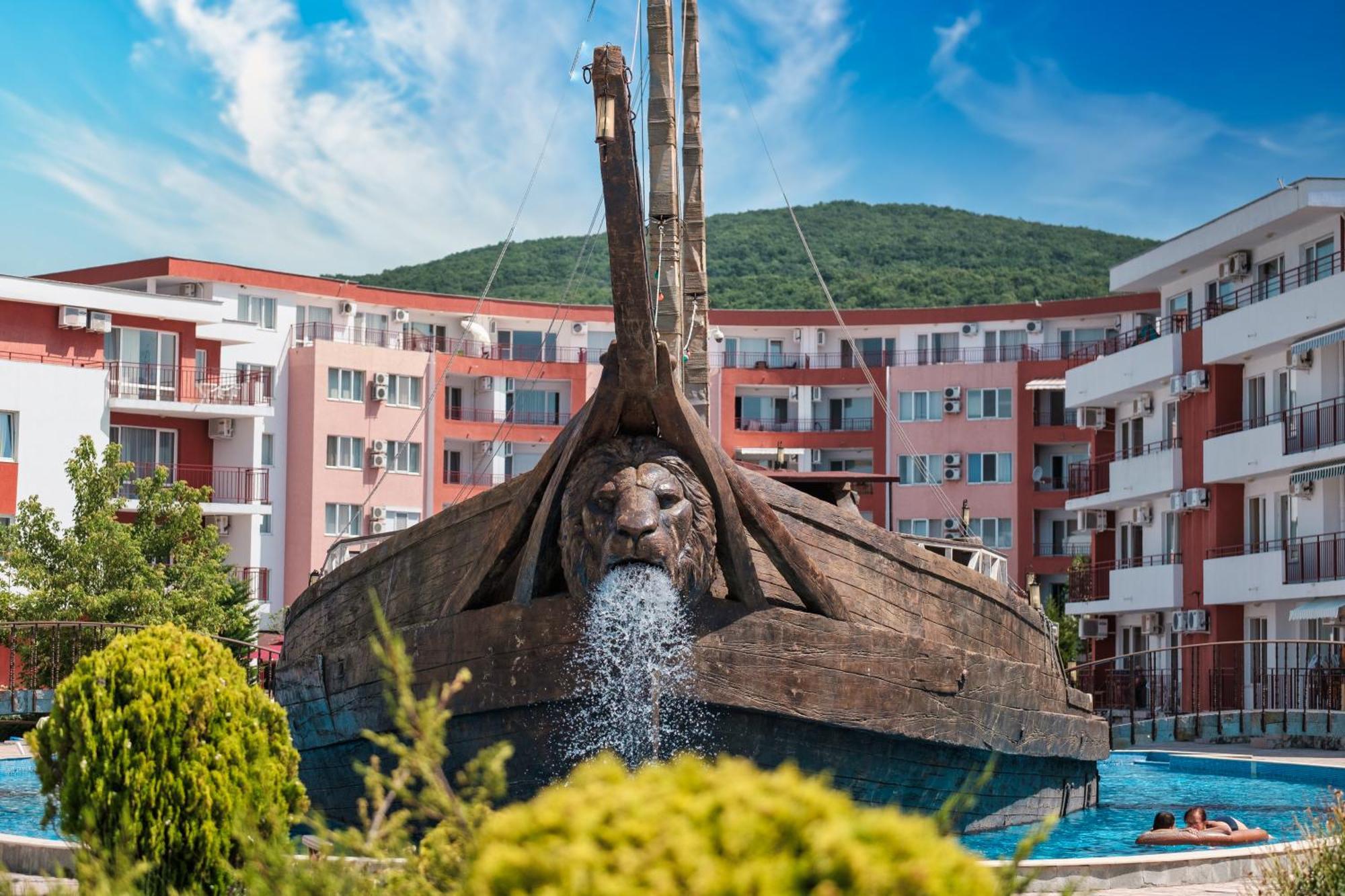 Privilege Fort Beach Apartments Свети-Влас Экстерьер фото