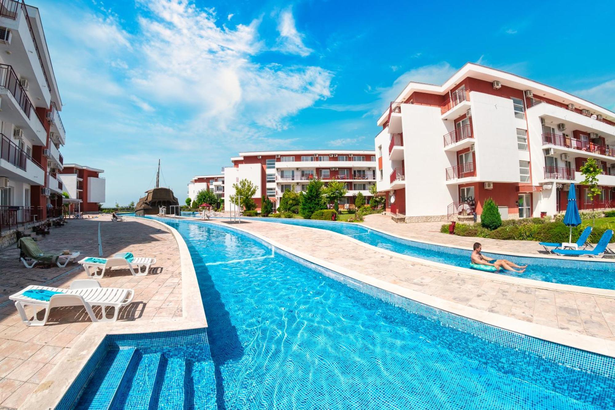 Privilege Fort Beach Apartments Свети-Влас Экстерьер фото