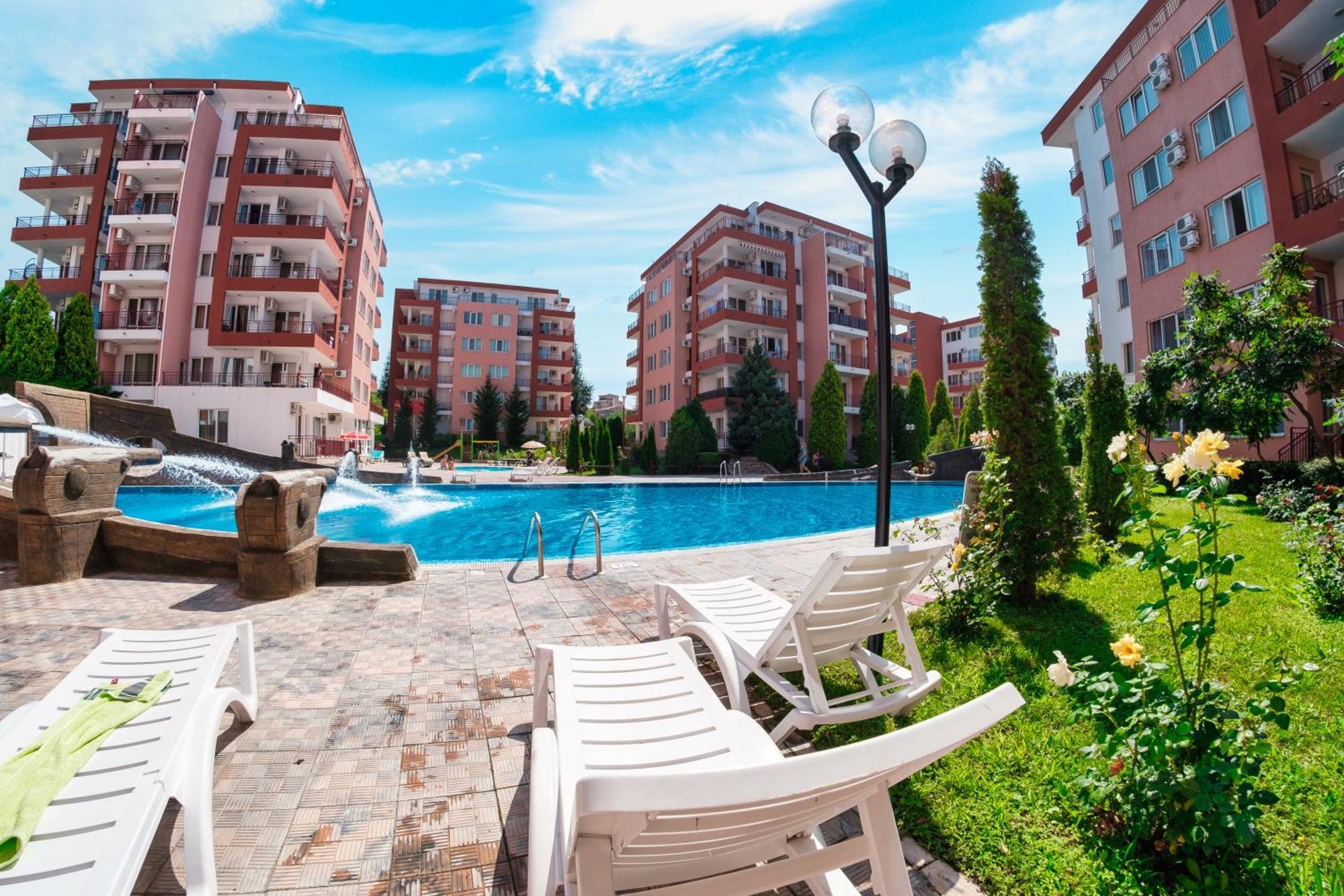 Privilege Fort Beach Apartments Свети-Влас Экстерьер фото