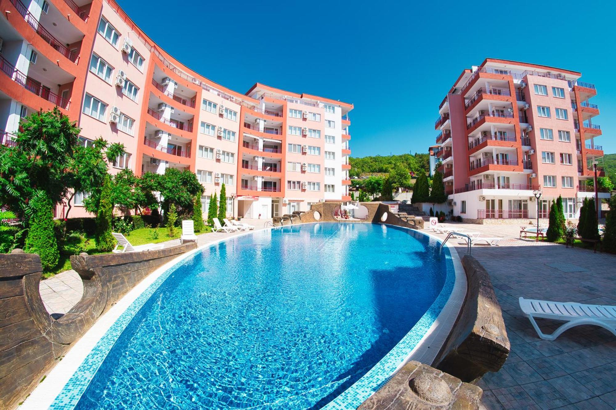 Privilege Fort Beach Apartments Свети-Влас Экстерьер фото