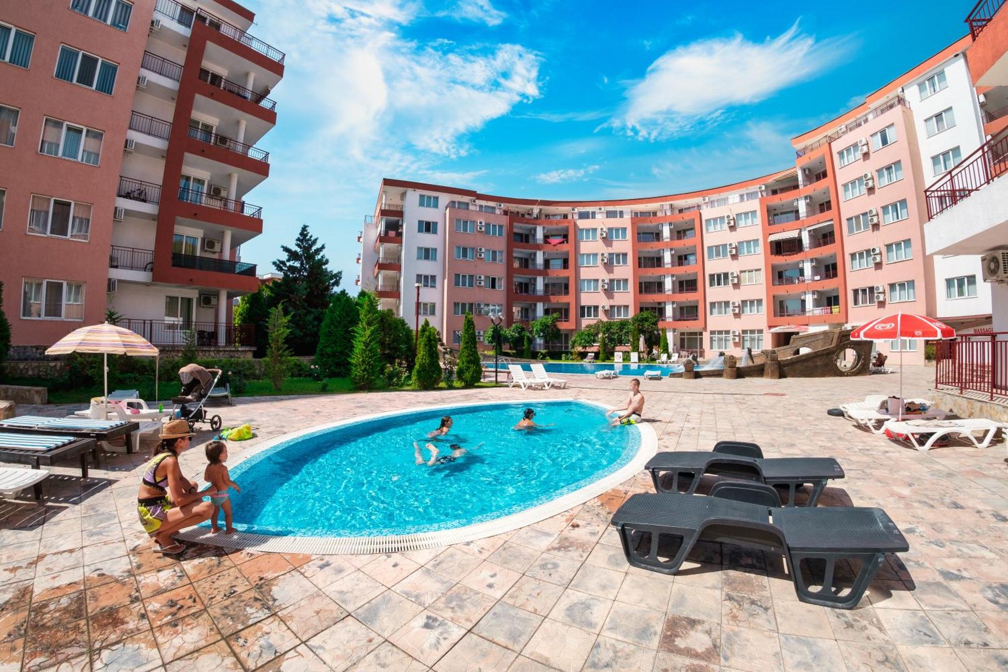 Privilege Fort Beach Apartments Свети-Влас Экстерьер фото