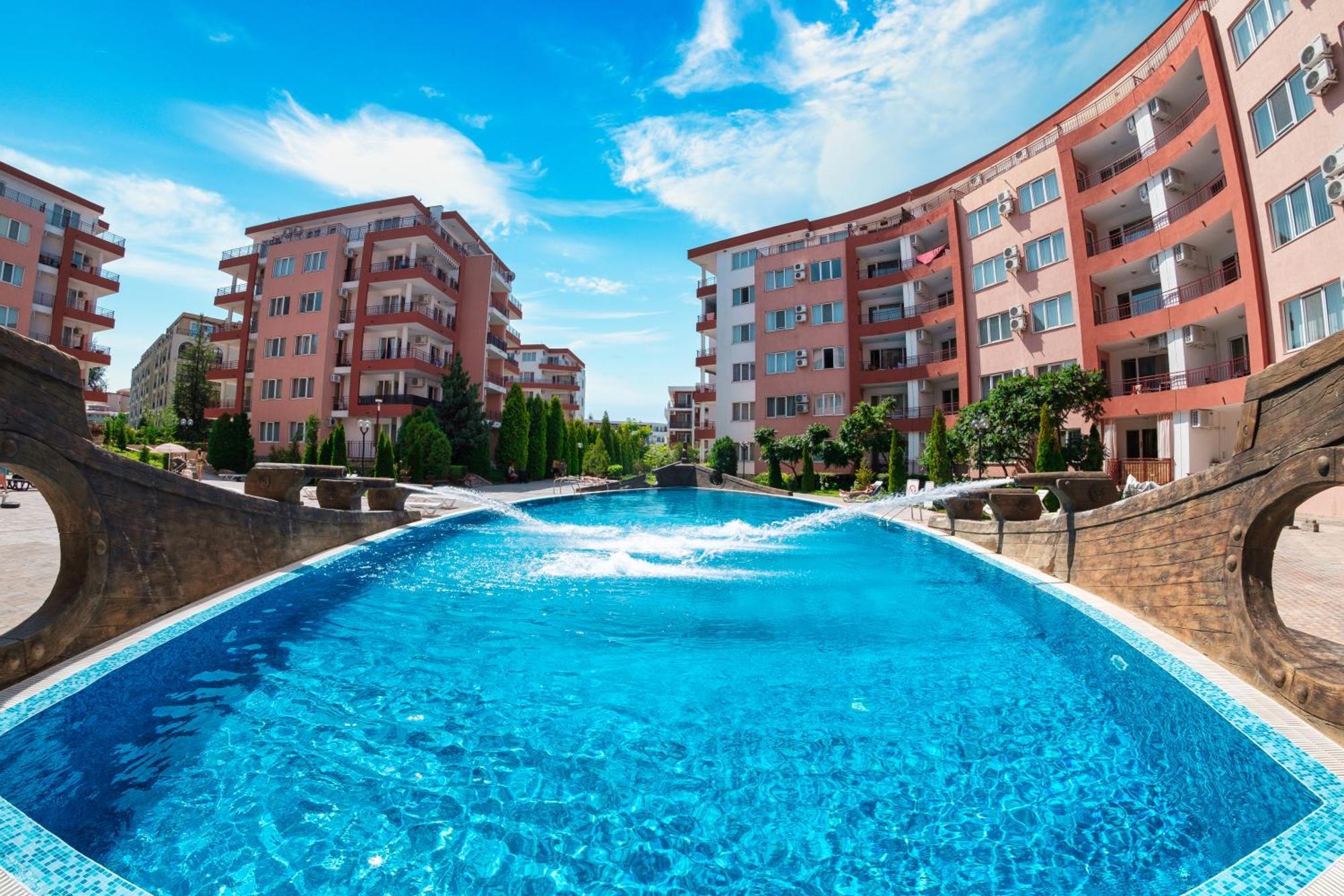 Privilege Fort Beach Apartments Свети-Влас Экстерьер фото