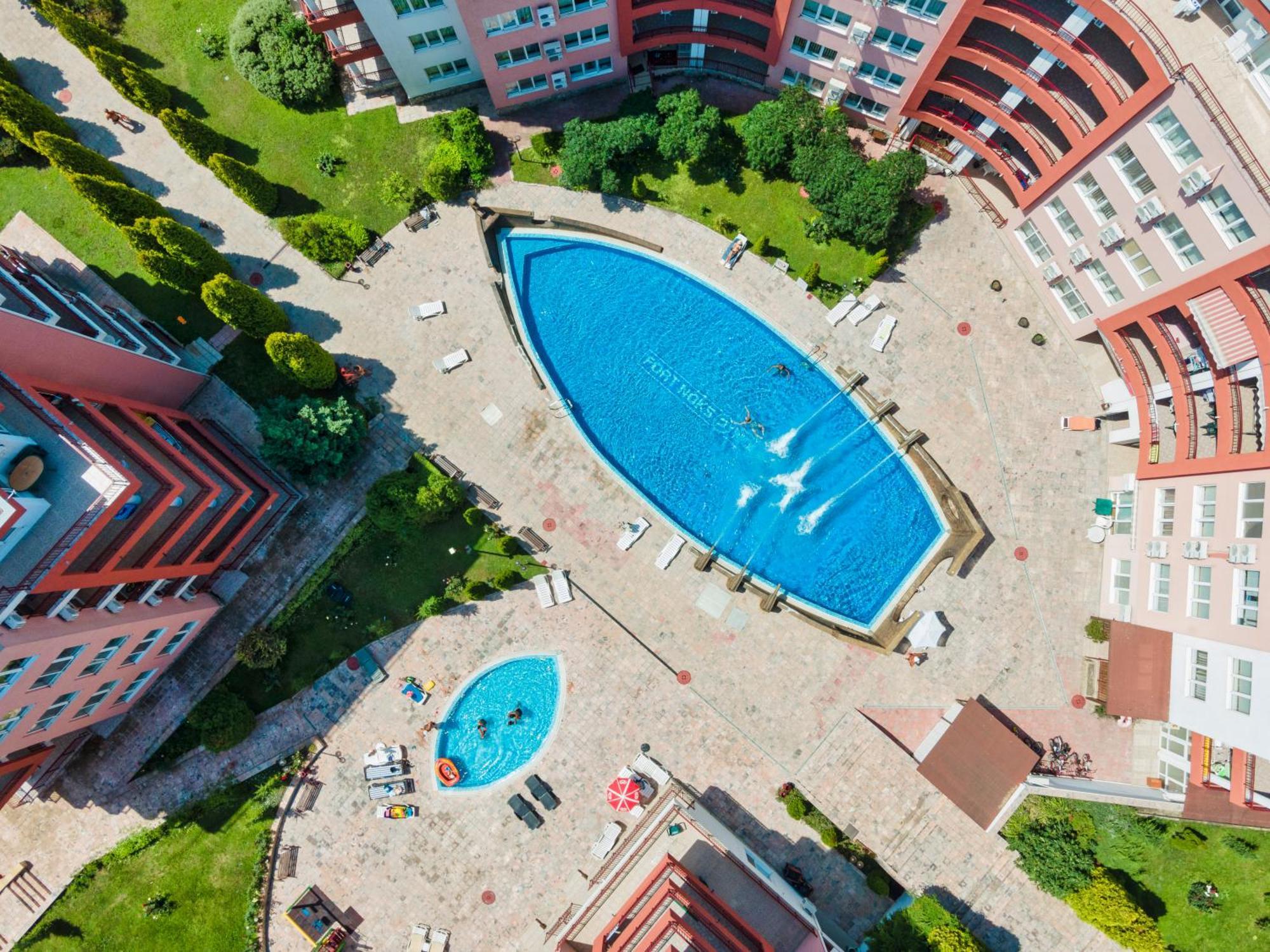 Privilege Fort Beach Apartments Свети-Влас Экстерьер фото