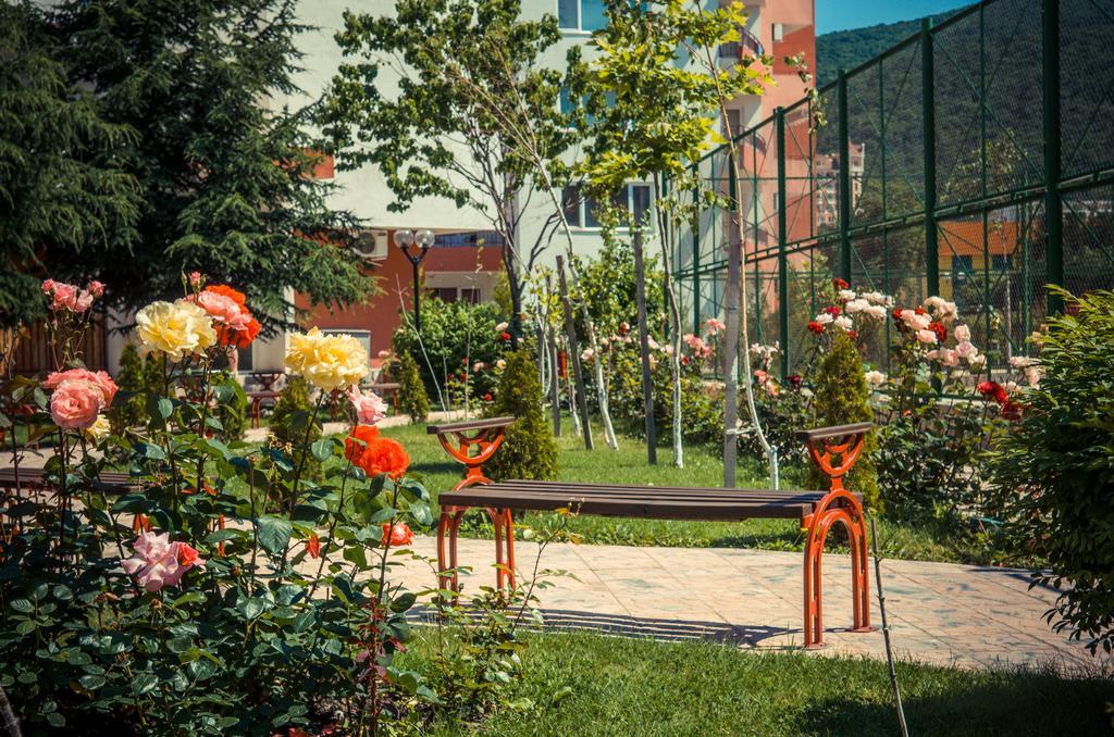 Privilege Fort Beach Apartments Свети-Влас Экстерьер фото